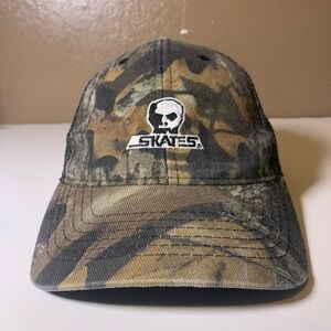 Vintage 90s skates trucker hat